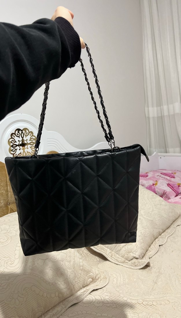 Zincir Detaylı Siyah Deri Kadın Çanta - Görsel 4