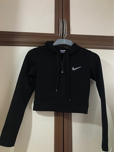 Nike Crop