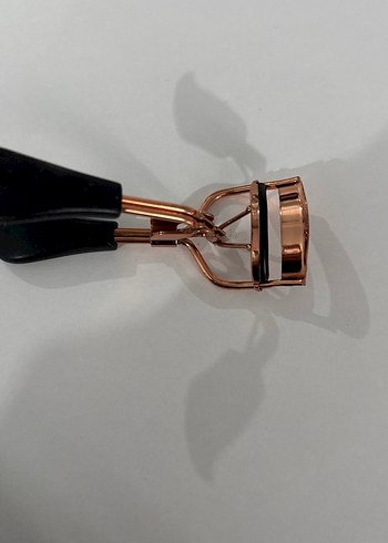 Koyu Bej Kirpik Kıvırıcı - Görsel 2