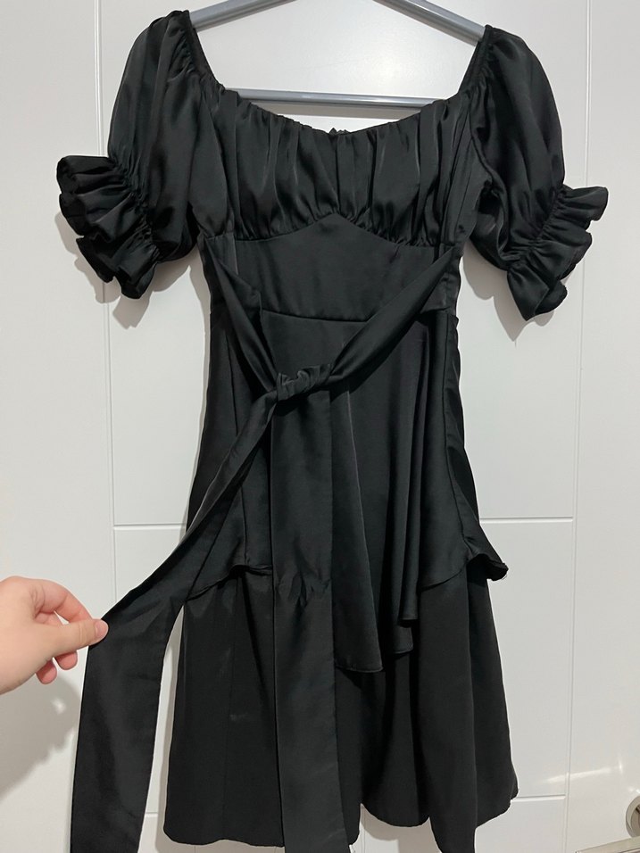 Siyah Fırfırlı saten abiye elbise - Görsel 2