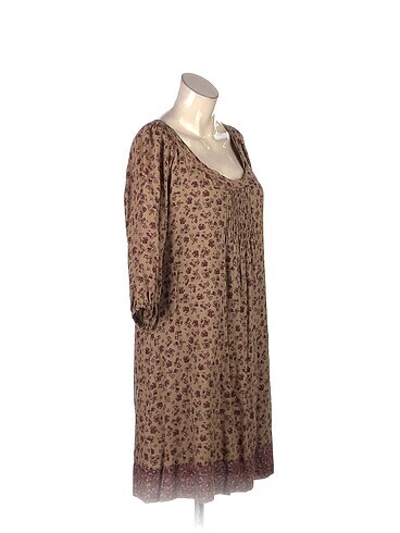 Batik Batik Kısa Elbise %70 İndirimli.