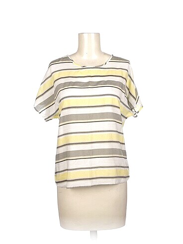 Koton T-shirt %70 İndirimli.
