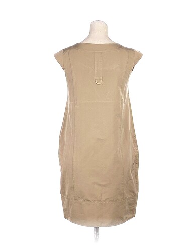 m Beden PreLoved Kısa Elbise %70 İndirimli.