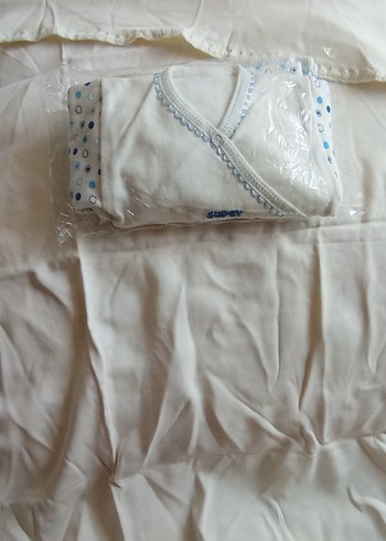 3 Ay Beden beyaz Renk Nakışlı Pamuklu Bebek Pijama Takımı Beyaz