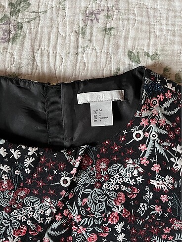 34 Beden çeşitli Renk H&M kalem elbise?