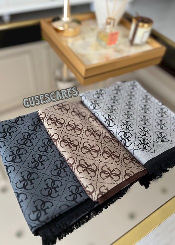 Guess Guess Şal