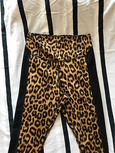 Nike leopar tayt