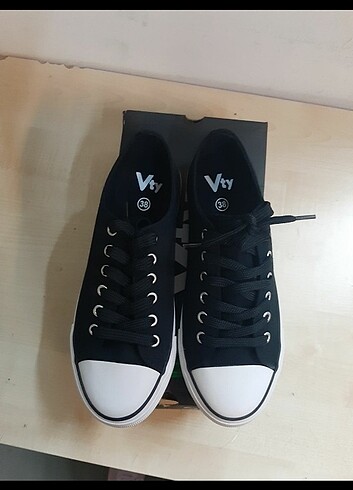 Kadın converse