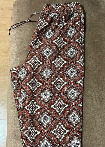 Püsküllü ve Bağcıklı Bohem Kadın Kumaş Pantolon