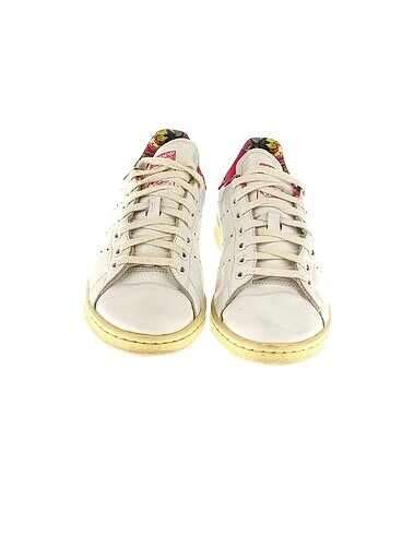 40 Beden Adidas Spor Ayakkabı %70 İndirimli.