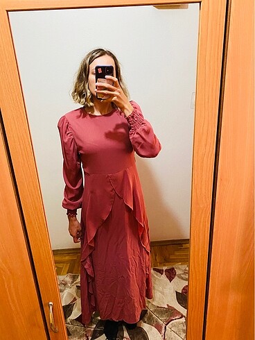 Gül Kurusu Elbise