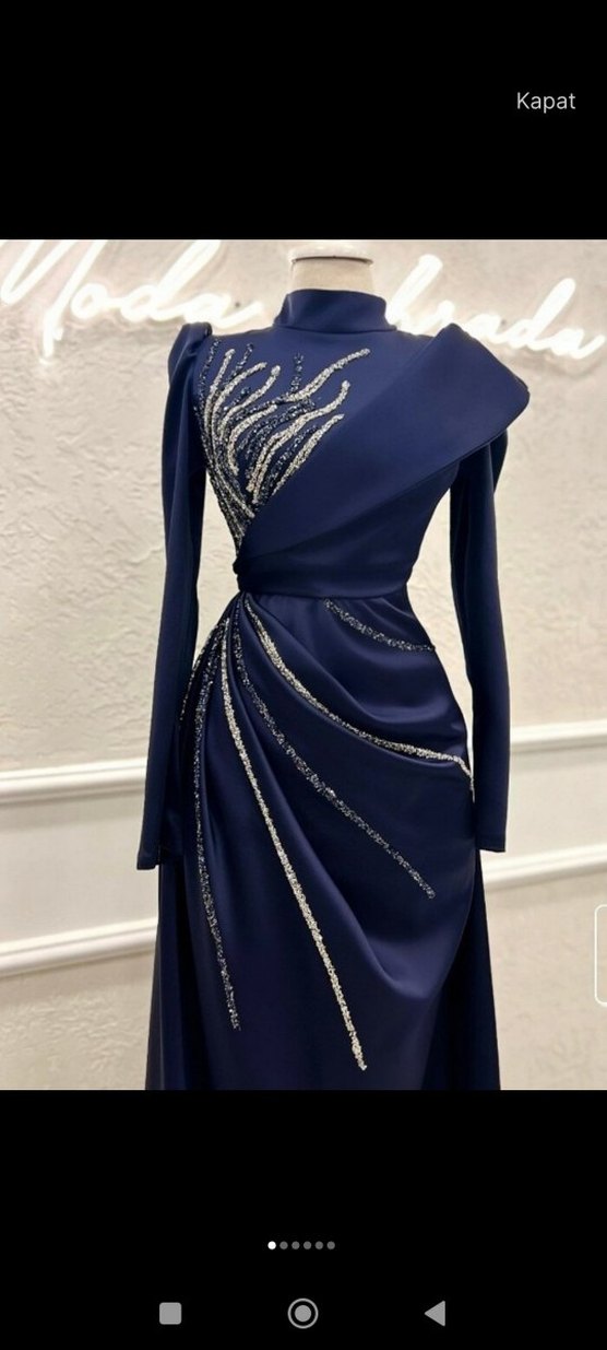 Uzun Lacivert İşlemeli Kadın Abiye Elbise(SATILIK) - Görsel 2