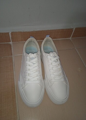 38 Beden beyaz Renk Ayakkabı 
