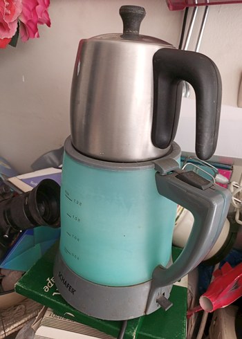 Beden Turkuaz ve Gri Çay Makinesi