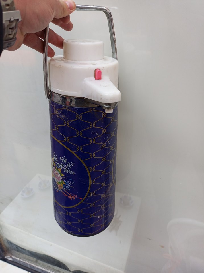 Mavi Renkli Çiçekli Çocuk Termosu - Görsel 5