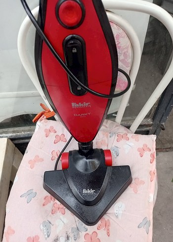 Kırmızı Renkli Elektrikli Süpürge - Görsel 2