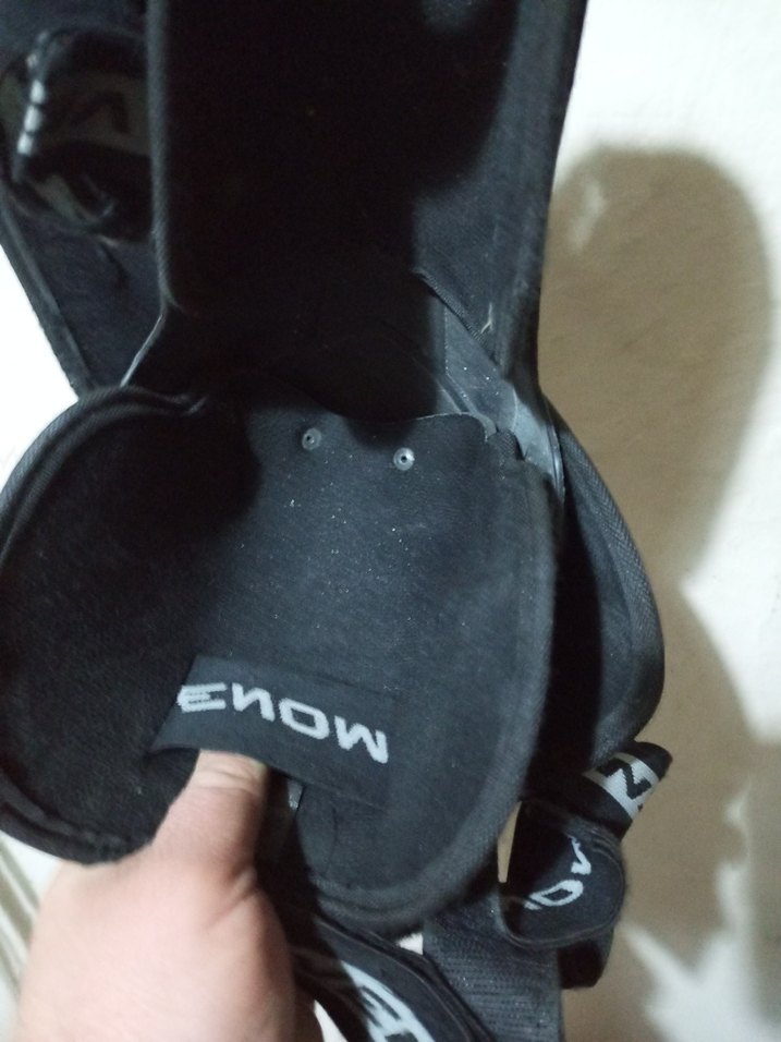 Kilitli Siyah Plastik Motosiklet Dizliği - Görsel 2