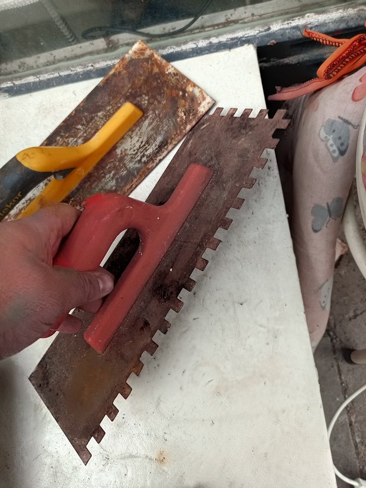 Renkli Sarı ve Kırmızı Tıraş ve Mala Seti - Görsel 2