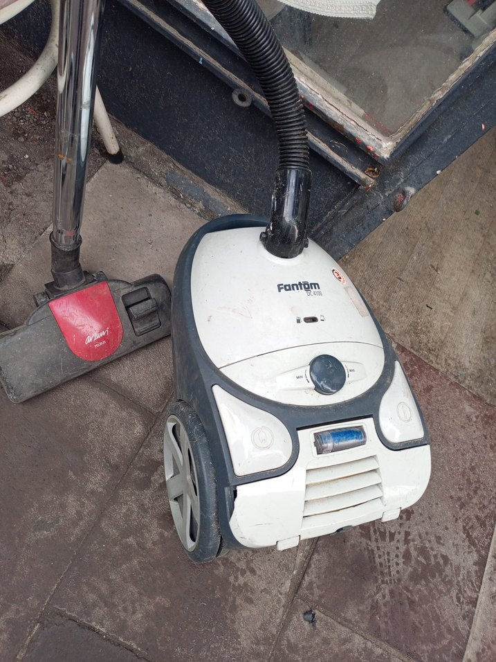 Fantom Beyaz Gri Elektrikli Süpürge torbalı makina - Görsel 2