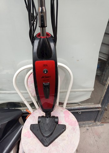 Kırmızı Renkli Elektrikli Süpürge - Görsel 2