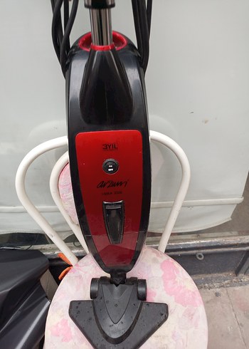 Kırmızı Renkli Elektrikli Süpürge - Görsel 4