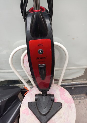 Kırmızı Renkli Elektrikli Süpürge - Görsel 3