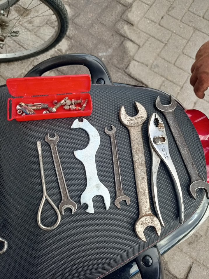 Çok Amaçlı Kırmızı ve Gri El Aletleri Seti full Alman malı - Görsel 2