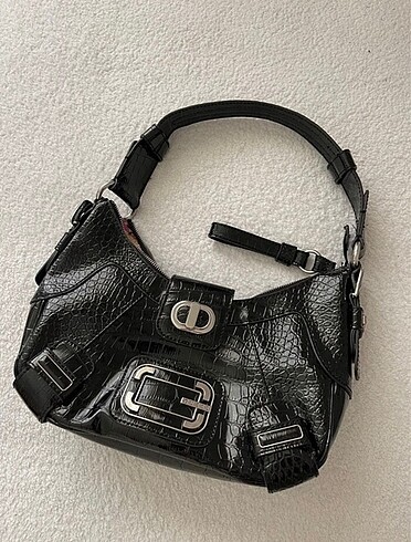Guess çanta