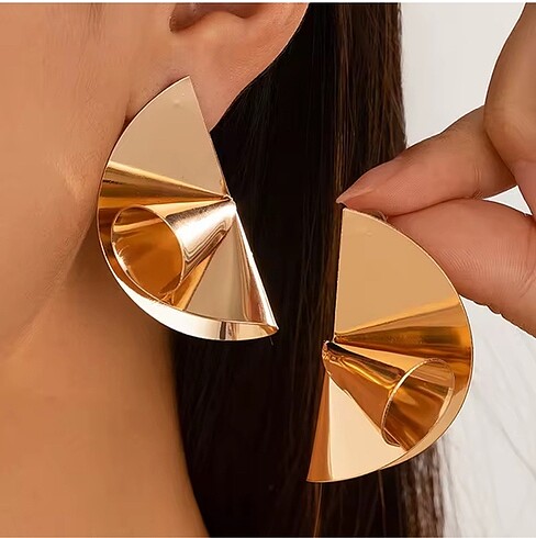 Gold vıp küpe