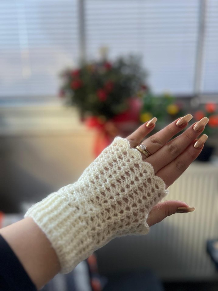 Örgü Kadın Eldiven - Görsel 3
