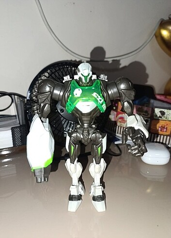 MAX STEEL FİGÜR MATTEL 2012