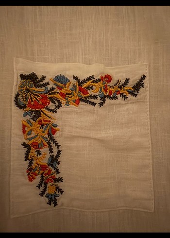 Nakışlı V Yakalı Keten Kadın Gömlek - Görsel 3