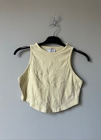 Bershka crop butteryellow