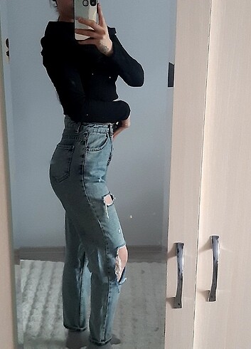 Yırtık jean