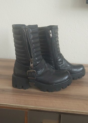 Kadın Bot - Görsel 2