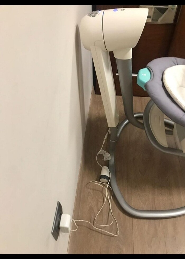 Joie marka elektrikli sallanan anakucağı  - Görsel 4