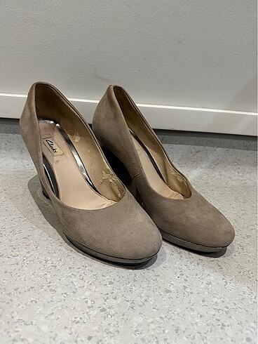 Clarks dolgu topuk ayakkabı
