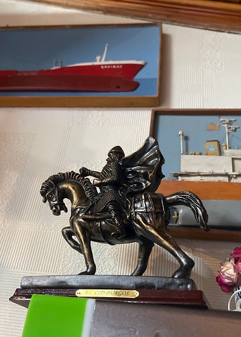 Altın Renkli Atlı Figürin - Görsel 9