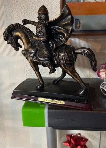 Altın Renkli Atlı Figürin - Görsel 8