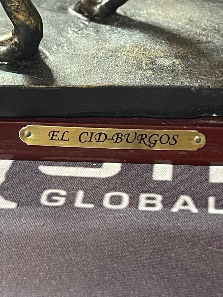 Altın Renkli Atlı Figürin - Görsel 2