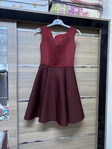 Bordo Elbise