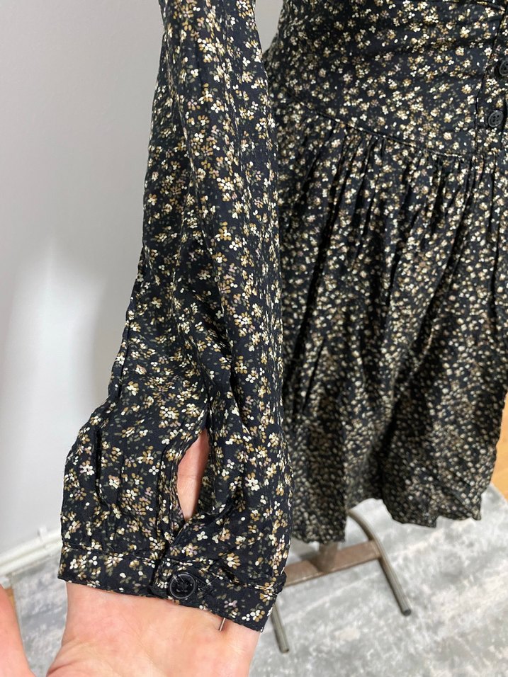 V Yaka Düğmeli Vintage Elbise - Görsel 4