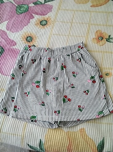 Lc waikiki kız çocuk sort