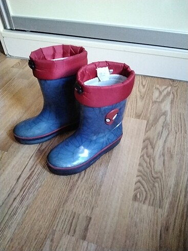 LC Waikiki Lcw erkek cocuk yağmur çizmesi