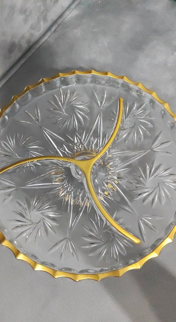 2 adet Altın işlemeli cam bölmeli servis tabağı - Görsel 3