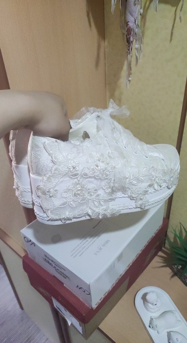 Beyaz Dantel Detaylı Dolgu Topuk Kadın Spor gelin Ayakkabısı - Görsel 5