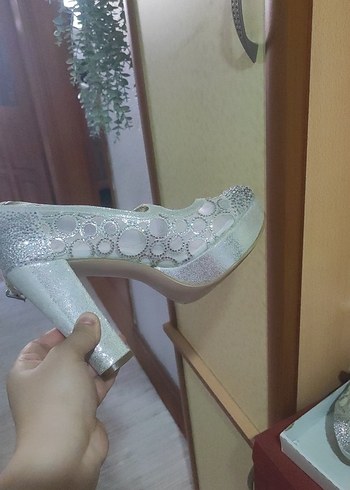 Diger Beyaz Dantel Detaylı Kadın Abiye Ayakkabı - Görsel 8