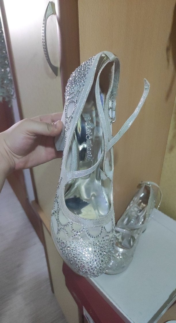 Diger Beyaz Dantel Detaylı Kadın Abiye Ayakkabı - Görsel 5