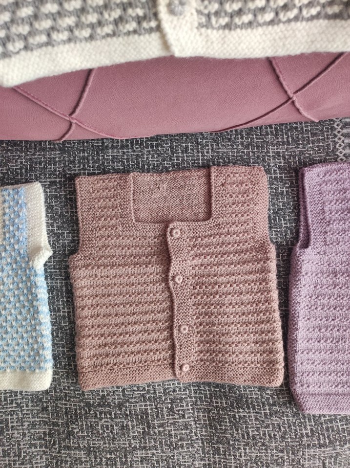 Kız Çocuk Gri Örme Kolsuz Hırka - Görsel 3