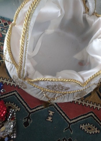 Klasik İşlemeli Beyaz Çocuk Takımı - Görsel 7